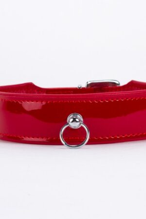 Pelle verniciata con supporto in pelle di agnello rossa